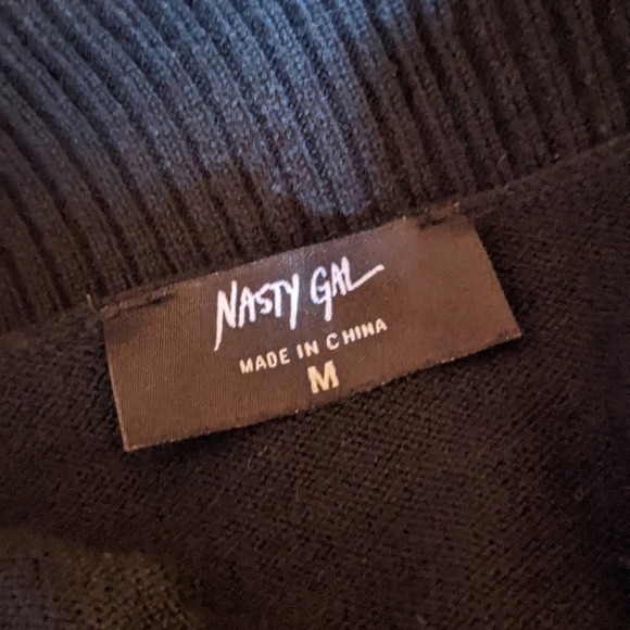 Nasty gal solid black button front cardigan with star print elbows size M - Picture 7 of 7